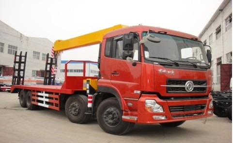 運(yùn)輸帶隨車(chē)吊 東風(fēng)天龍平板運(yùn)輸帶隨車(chē)吊價(jià)格低 運(yùn)輸帶隨車(chē)吊品質(zhì)有保證