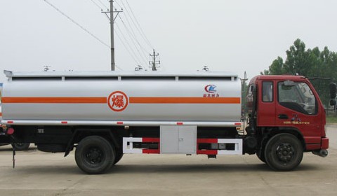 油罐車(chē)|加油車(chē)|運(yùn)油車(chē)|鮮奶牛奶運(yùn)輸車(chē)|半掛油罐車(chē)