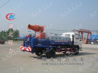 湖北程力灑水車|前沖（噴）后灑，帶側(cè)噴，罐體后帶工作平臺(tái)