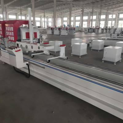 南昌鋁型材數(shù)控復(fù)合機(jī)
