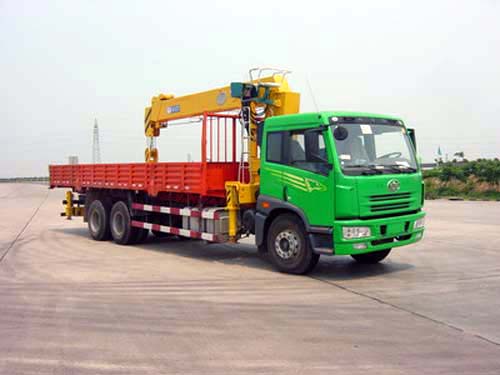 隨車吊東風(fēng)153小型隨車起重運輸車廠家