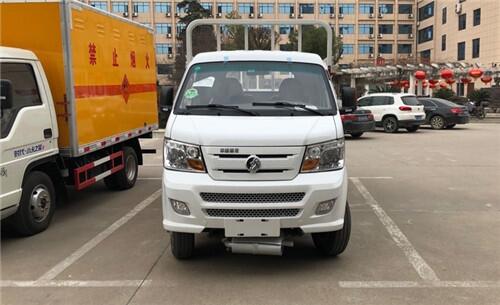 重汽氣瓶運(yùn)輸車技術(shù)參數(shù)圖片特點(diǎn)介紹