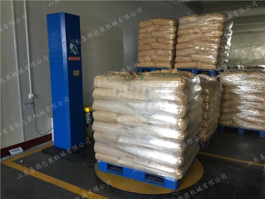 山東喜鵲化工袋托盤纏繞包裝機(jī)
