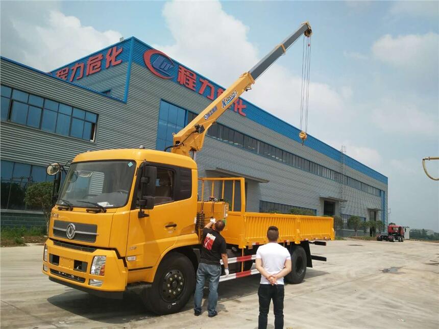 12噸隨車吊 隨車吊生產廠家