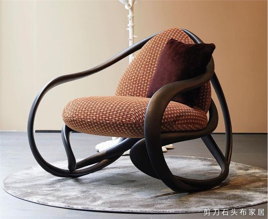 世界名椅！GIORGETTI“不倒翁”休閑椅