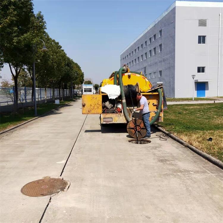南京六合區(qū)疏通雨水管道，清理隔油池，抽污水，抽泥漿，抽糞
