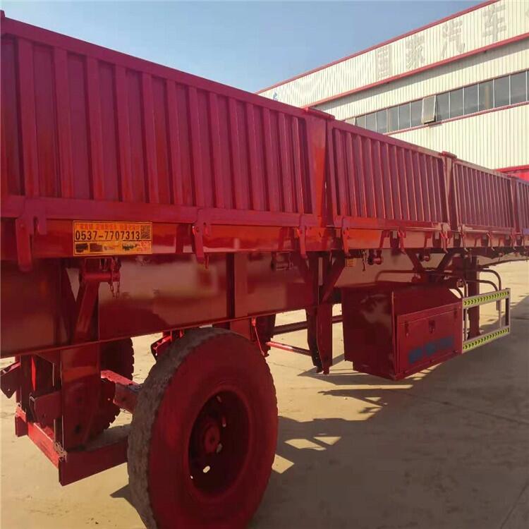 濟(jì)寧半掛車 13米標(biāo)車側(cè)翻  以舊換新