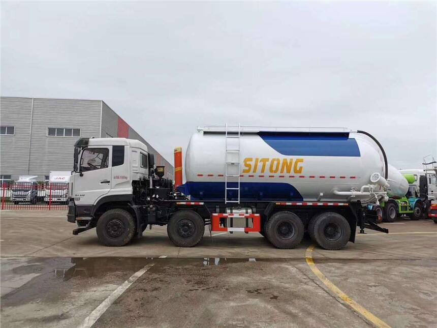 黑龍江新規(guī)干混砂漿車，哈爾濱粉粒物料車價(jià)格