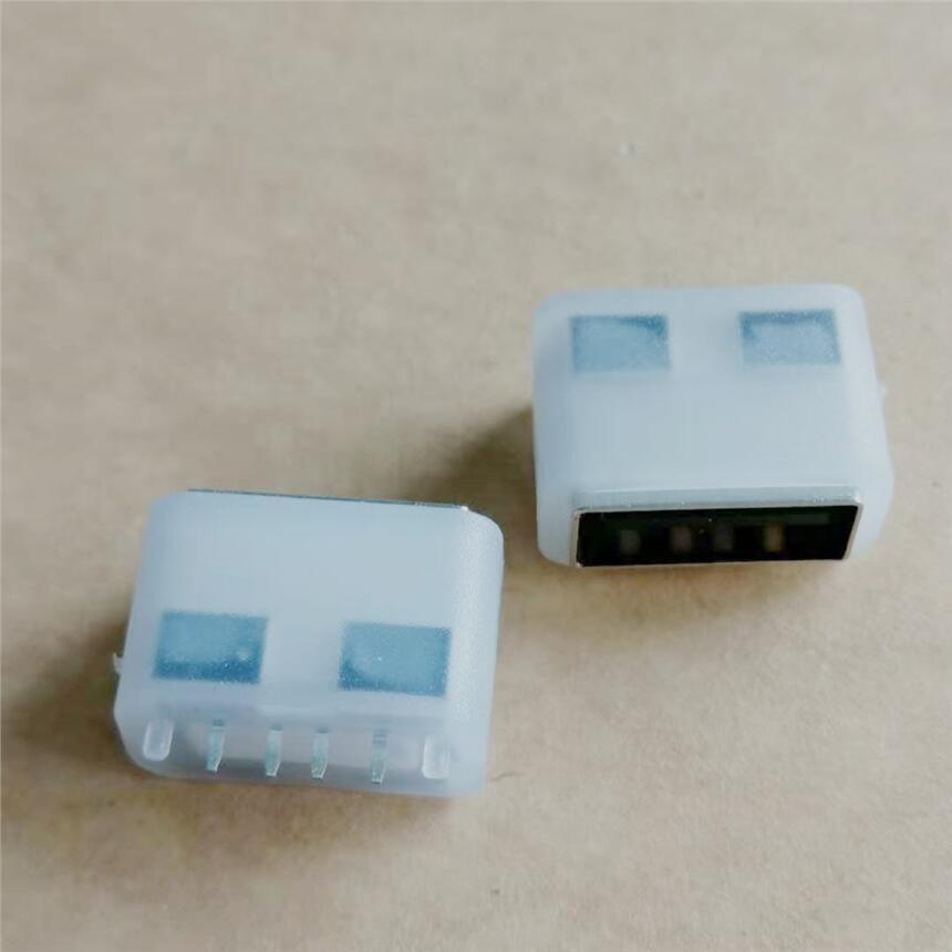 USB2.0防水4P母座 90度臥式 A母短體10.0 帶定位柱 白色防水膠套 帶防水膠圈