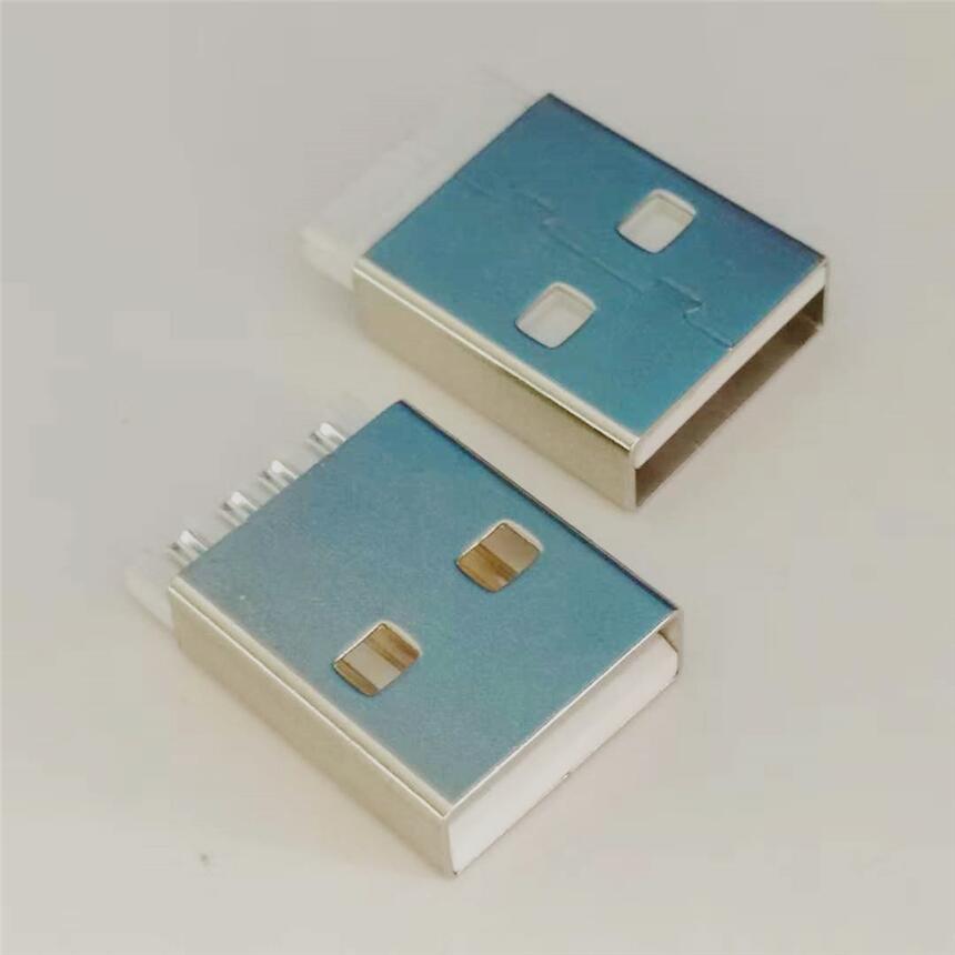 A公 USB 2.0焊線(xiàn)式公頭 4P 180度焊線(xiàn)式 白色膠芯 鍍鎳