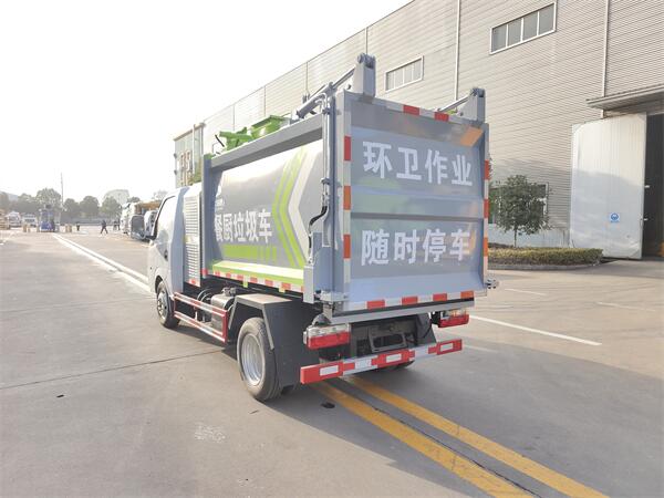 江淮潲水回收車_新能源潲水回收車噴粉工藝經(jīng)久耐用氣動(dòng)開關(guān)操作簡(jiǎn)單的特點(diǎn)
