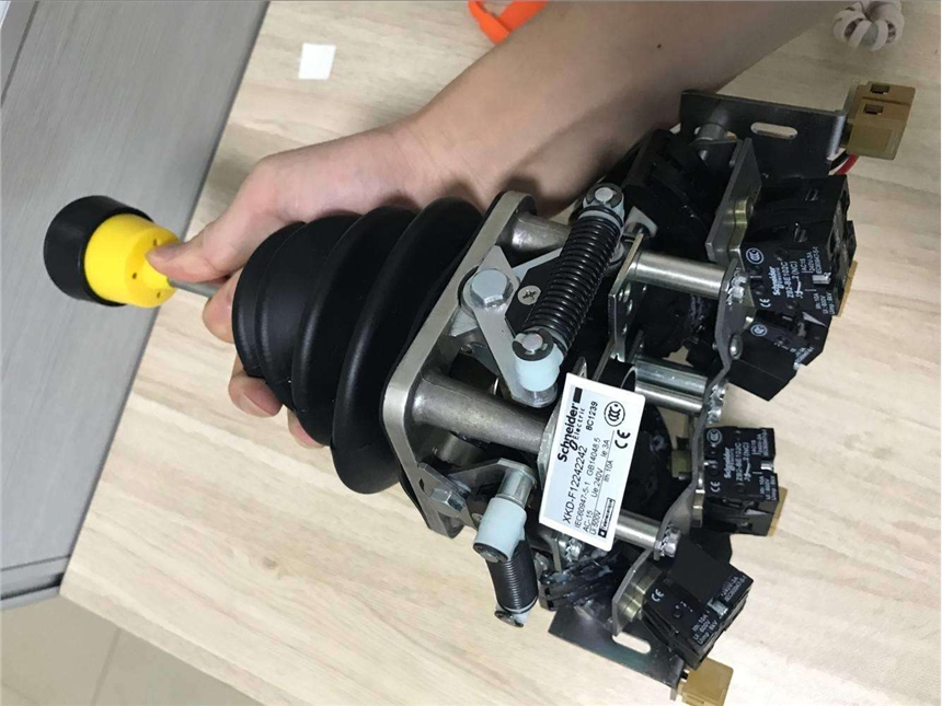 schneider施耐德主令控制器XKM-A9123