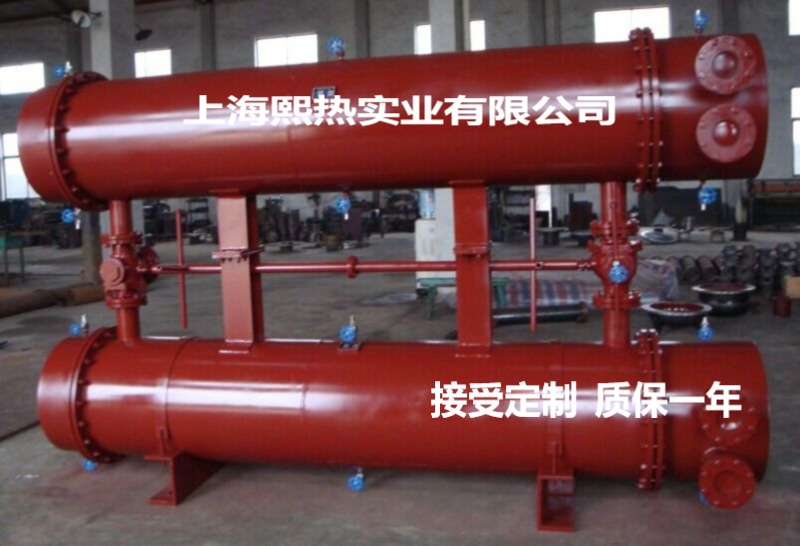 管殼式換熱器 304不銹鋼常壓列管冷凝器 優(yōu)質衛(wèi)生級制藥設備換熱器