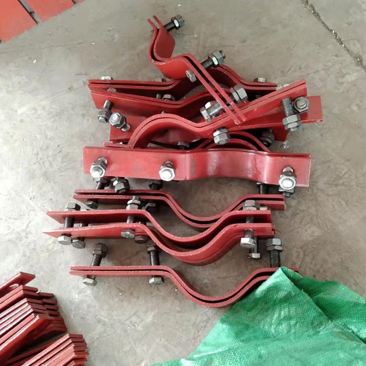 DN150雙孔管夾HG-T21629化工標(biāo)準(zhǔn)三螺栓管夾管道滑動(dòng)支座生產(chǎn)廠