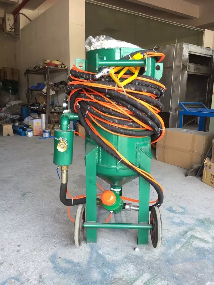 4710移動(dòng)噴砂機(jī)大型工件除銹翻新設(shè)備 江西噴砂機(jī)