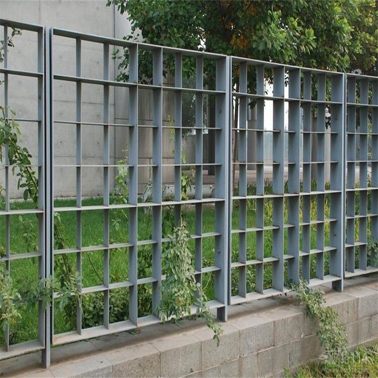 河北鍍鋅污水處理鋼鋼格板廠家供應(yīng)內(nèi)蒙古熱鍍鋅鋼梯踏步板呼和浩特?zé)徨冧\樓梯踏步板