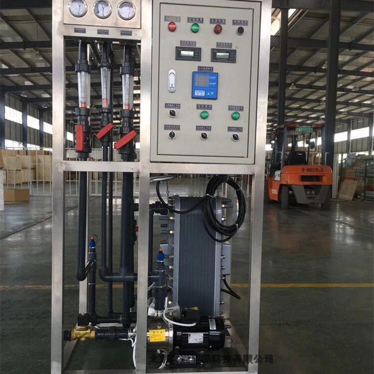 北京嘉遠環(huán)保10噸工業(yè)超純水機上門安裝
