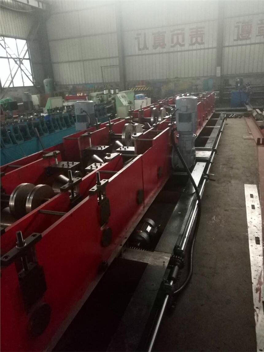 新型電纜橋架自動(dòng)化成型機(jī)設(shè)備廠家