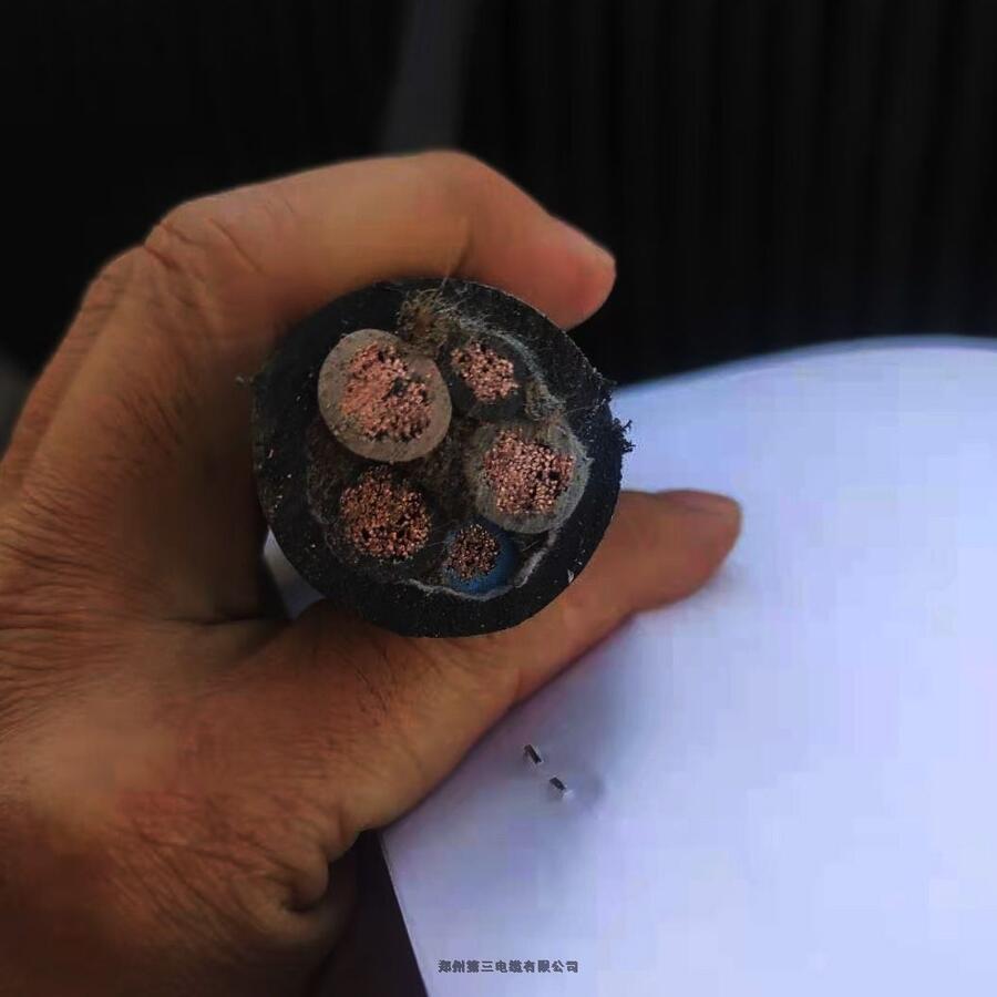 許昌市橡套電纜價格_三廠電纜YC3芯4芯5芯10-70平方可移動耐磨防水軟電纜廠家