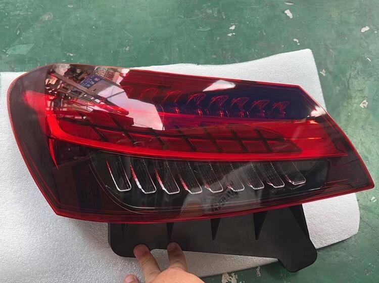 Y21-22 E(j)W213 E260 E300 E350x܇