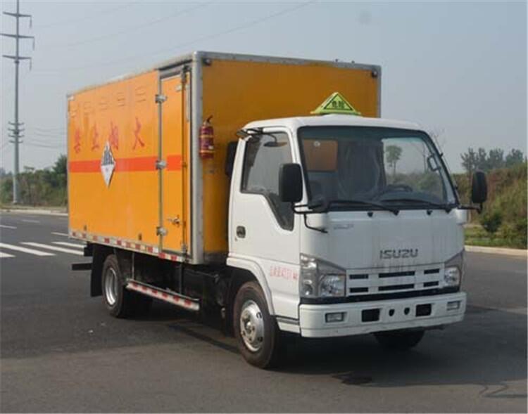 慶鈴五十鈴雜項(xiàng)危險(xiǎn)品運(yùn)輸車價(jià)格--可運(yùn)輸9類危險(xiǎn)品