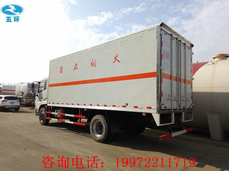 商丘東風(fēng)天錦國(guó)五康明期190馬力雜項(xiàng)危險(xiǎn)品運(yùn)輸車可以拉多少噸貨