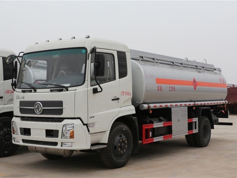 長途運(yùn)輸運(yùn)油車林芝有哪里地方有現(xiàn)車？