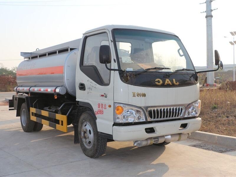 長途運輸運油車九江有哪里地方有現(xiàn)車？