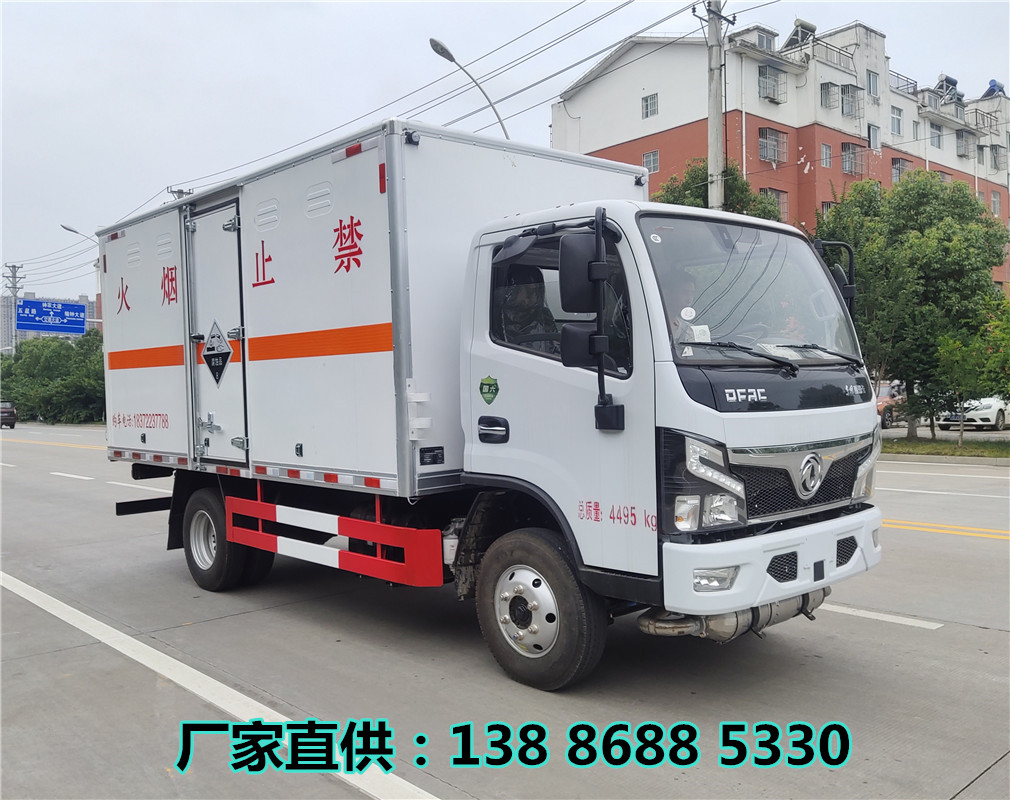 國六新款 東風D6腐蝕品運輸車 廂長4米1 源頭供應