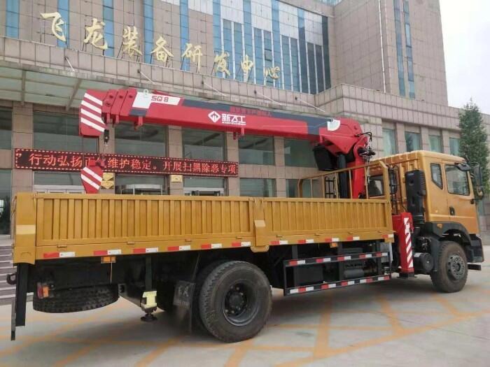 伊春藍(lán)牌新飛工隨車吊多少錢一臺(tái)