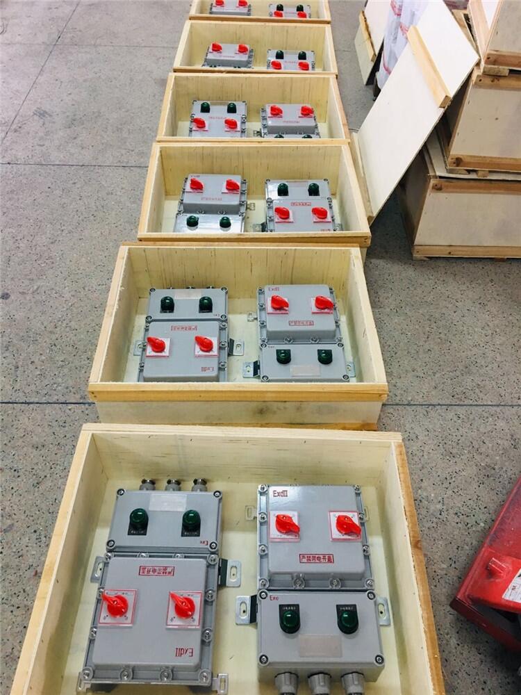 x,䓰
