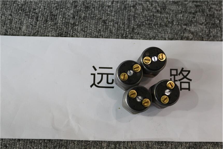 h(yun)·(yng)SUCO_P(gun)0180 458 01 1 040