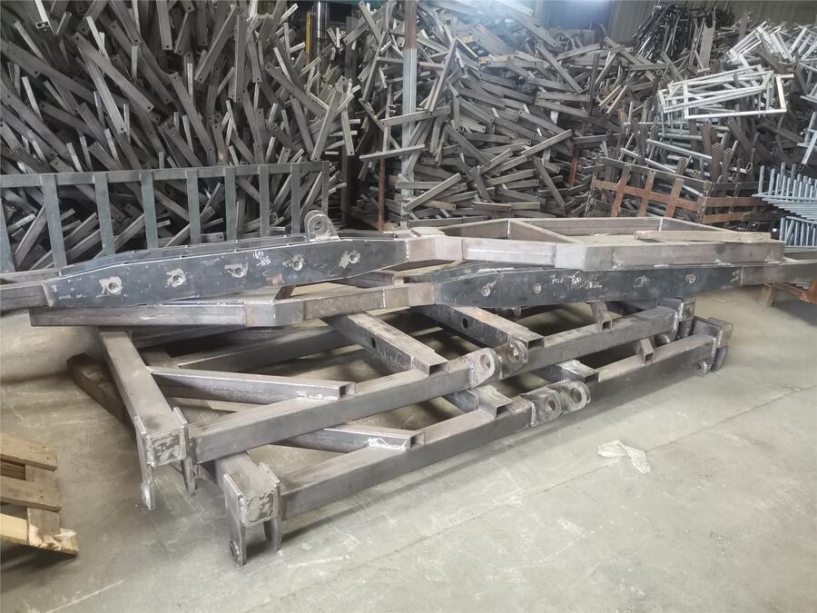成都五金模具，五金沖壓生產(chǎn)，機(jī)械加工，鈑金加工，焊接加工