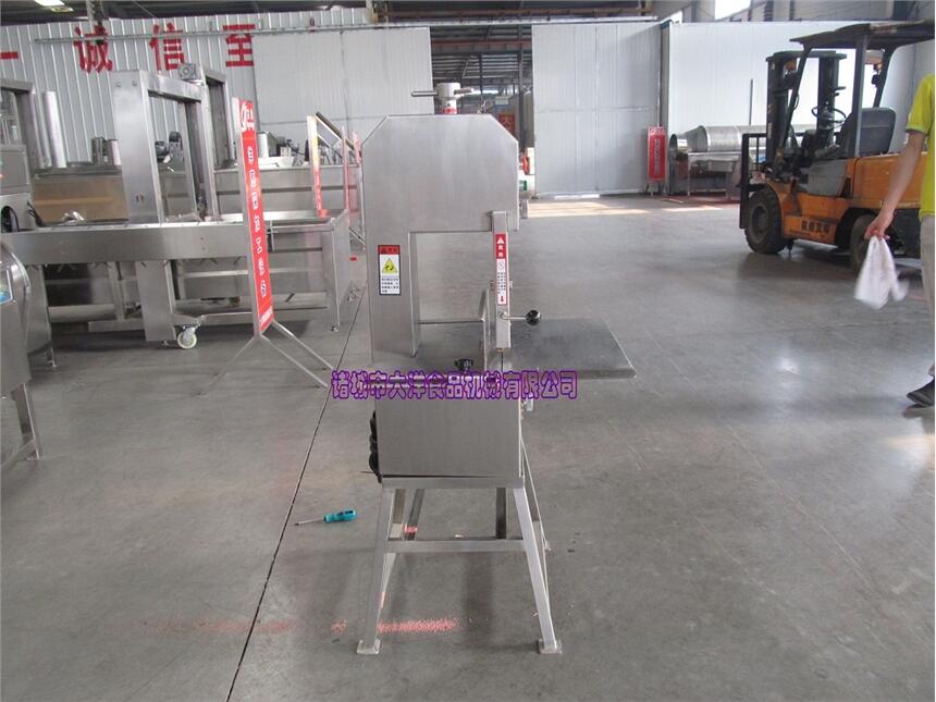 JG100型電動(dòng)排骨鋸骨機(jī) 自動(dòng)凍魚切段機(jī)