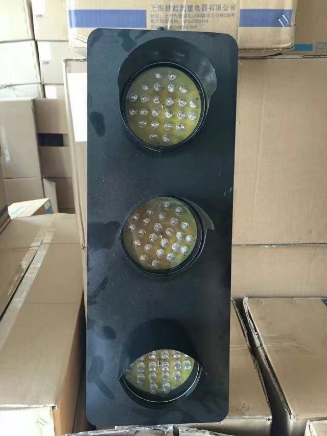 臨河區(qū)QD型5-50t 慢速吊鉤橋式起重機(jī)
型號(hào)