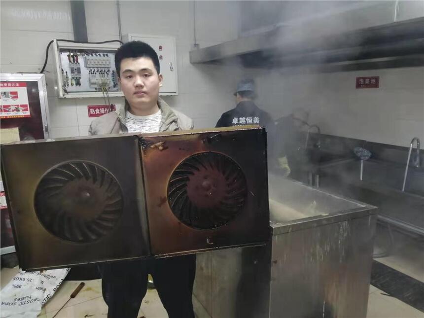 張北縣大型廚房煙道清洗！性價(jià)比高