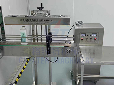 廠家直銷塑料圓瓶 全自動旋蓋機(jī) 螺紋蓋水晶蓋直列式封口機(jī)