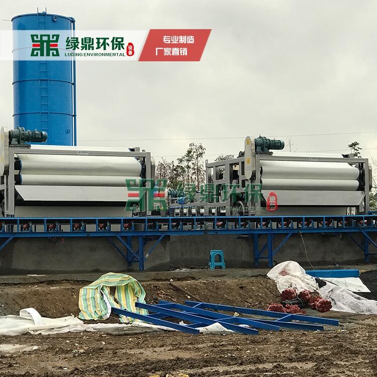 沙場(chǎng)廠用的 砂石污泥處理設(shè)備型號(hào)