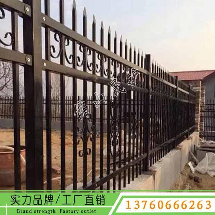 空調廠圍墻護欄施工方案 尖頭鐵欄桿 河源鋅鋼柵欄
