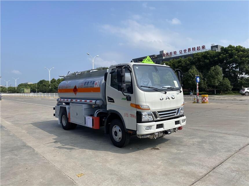 楚勝國六江淮5.25立方汽油介質(zhì)5噸油罐車加油車分期價(jià)格