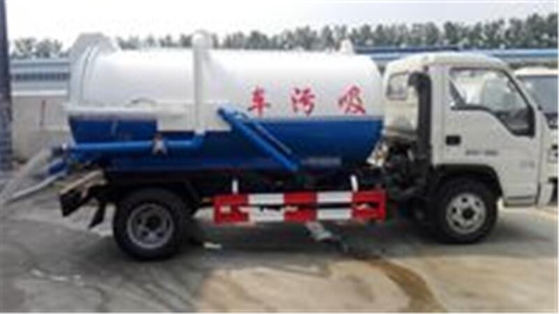 重汽清洗吸污車送一些配件嗎？