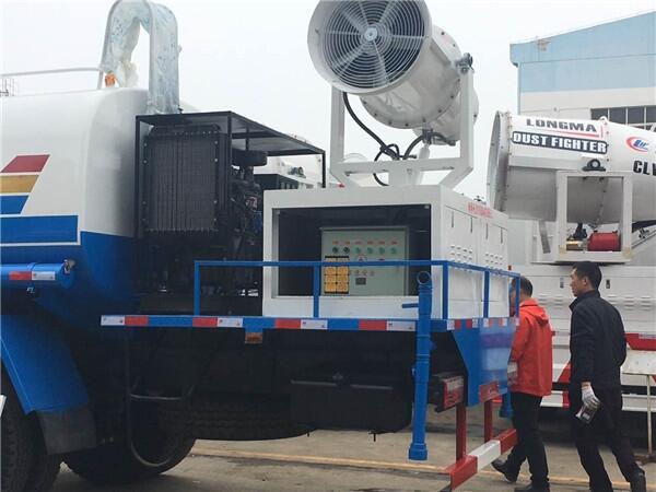 東風御虎東風天錦噴霧抑塵車小區(qū)降塵揚塵車價格