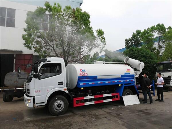 國五單橋100米噴霧抑塵車車載式霧炮車多少錢一臺