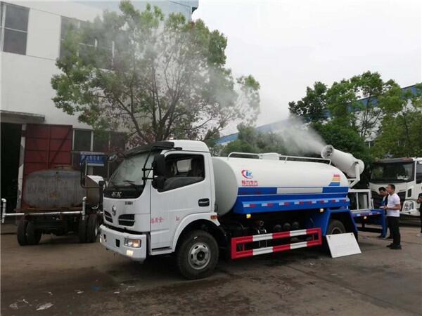 國五單橋東風天錦噴霧車煤廠揚塵降塵噴霧車多少錢