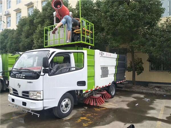 福田小卡東風(fēng)御虎噴霧車車載式霧炮車多少錢