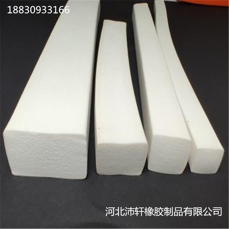 供應白色發(fā)泡硅膠密封條支持定做