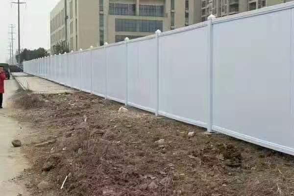 深圳龍華廠家直銷施工PVC圍擋 鋼結(jié)構(gòu)圍擋 泡沫圍擋等