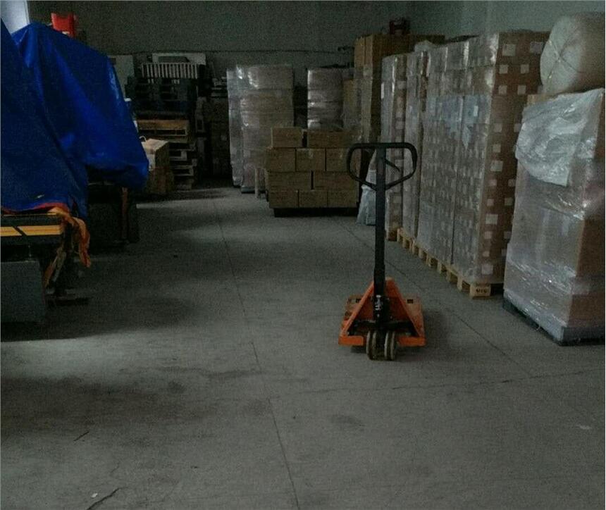 深圳寶安石巖餐飲設(shè)備短期倉儲  餐廳物品儲存