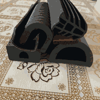 廠家供應硅膠密封條環(huán)保無味U型包邊條 硅膠防風防塵防撞密封條