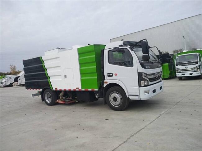 國五多利卡洗掃車廠家圖片